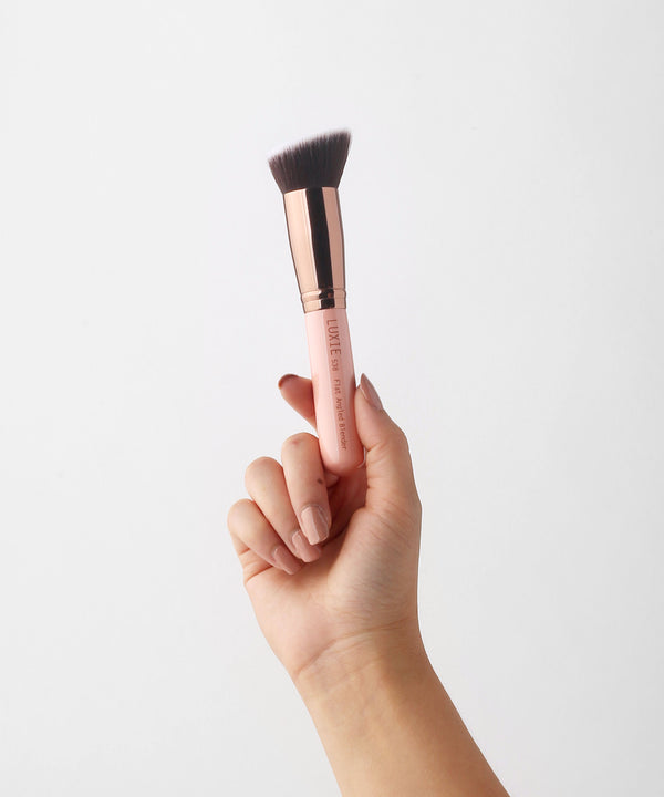 LUXIE 538 Flat Angled Blender Brush - Rose Gold - LuxieBeauty