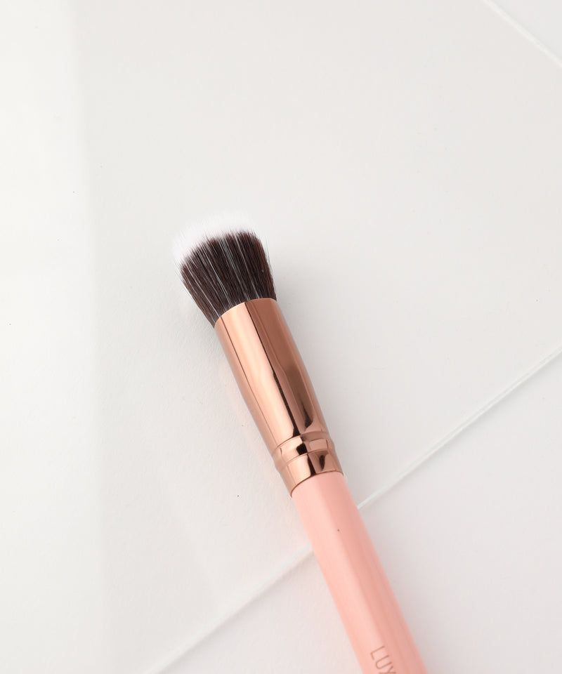 LUXIE 550 Short Duo Fibre Brush - Rose Gold - LuxieBeauty