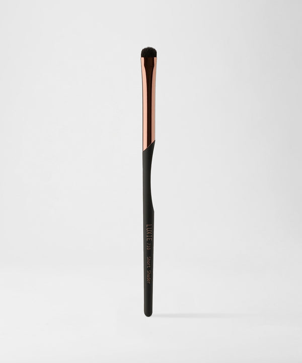 LUXIE 710 Short Shader Brush - ProTools - LuxieBeauty